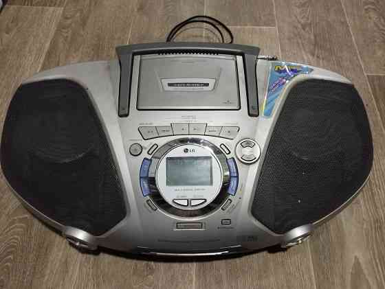 LG магнитола (мп3-радио и кассеты) Енакиево