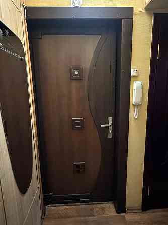 Продам 3-ю квартиру на Зеленом! Месторасположение - по Аллее Победы! Документы готовы! Макеевка