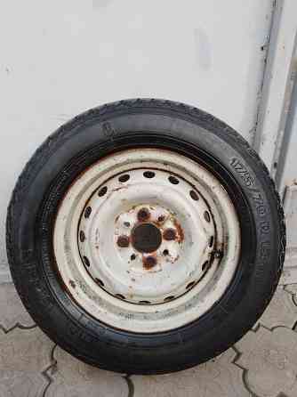 Продам пару Зимних колëс 175/70/13 Донецк