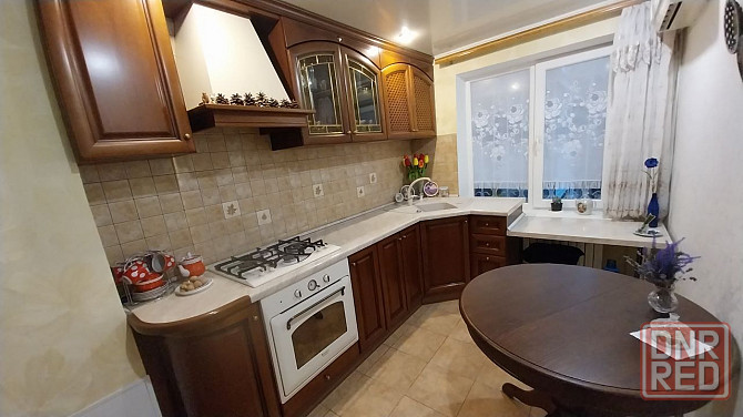 Подешевела 3-х комн.кв. Шахтерская площадь, ул.Университетская,120. Донецк - изображение 1