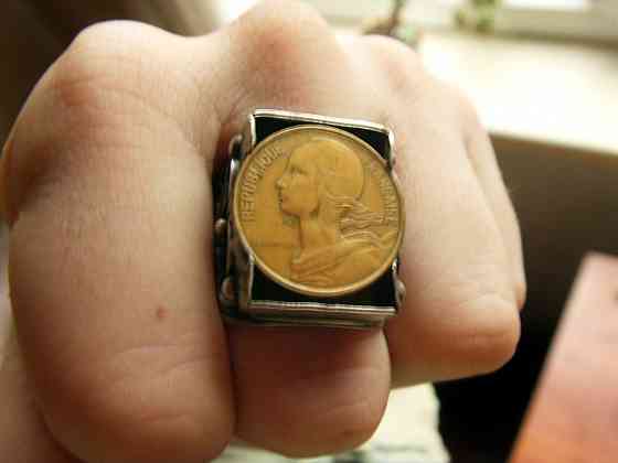 Перстень с монетой Донецк