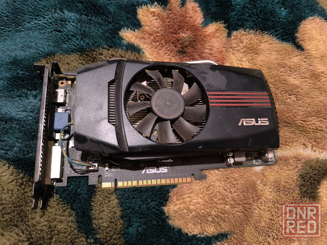 Продам asus gtx 550 ti 1gb видеокарта Макеевка - изображение 1