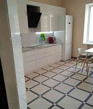 Продам отличную 150 кв м в новострое 3 к кв Звездочка Донецк