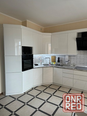 Продам отличную 150 кв м в новострое 3 к кв Звездочка Донецк - изображение 1