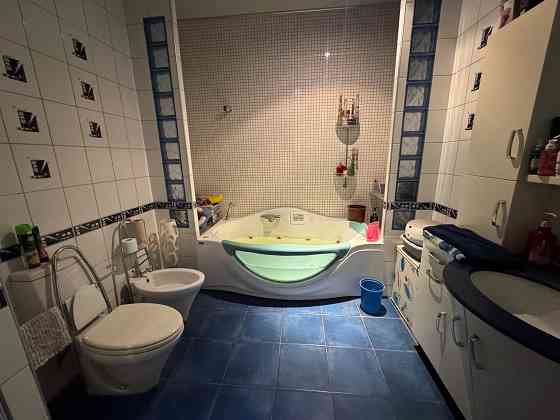 Продажа Квартиры в Доме Новострой (консьерж , видеонаблюдение )Лучшая Локация Донецка 147 Квадратов Донецк