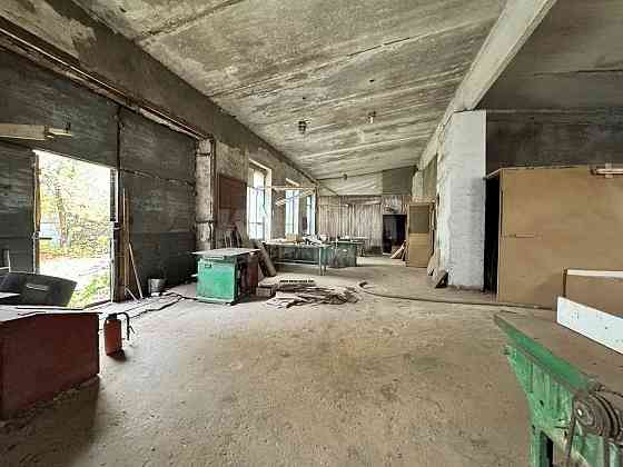 Продам склад 300 м2 в городе Александровск Луганск