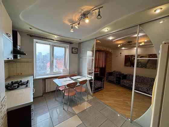 сдам 4х комн квартиру в новостройке, ворошил. р-н, набережная, евро Донецк