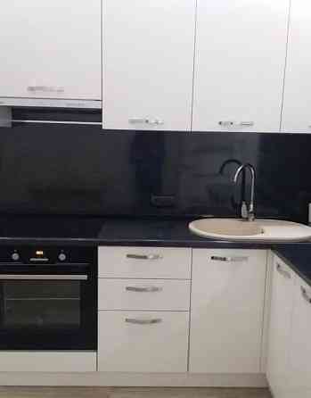 Сдается однокомнатная квартира в районе площади бакинских комиссаров Донецк