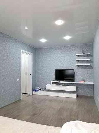 двухкомнатная квартира, ленинский проспект 11, в районе цирка. Донецк