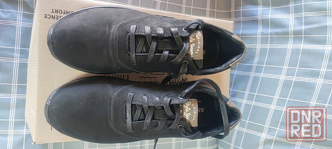 Продам замшевые осенние кроссовки 41 размера. Макеевка - изображение 2