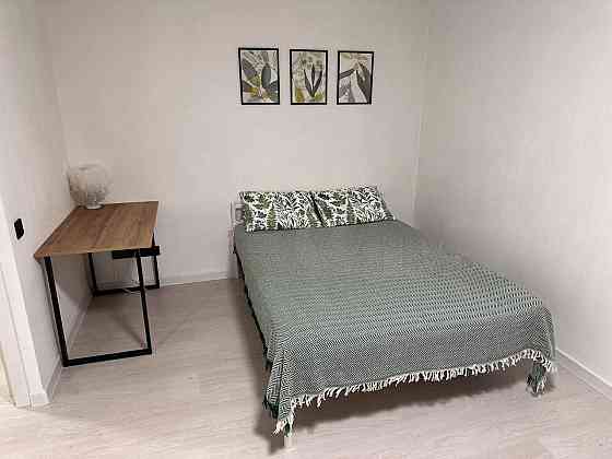 сдам за 17тыс.руб. ленининский проспект, в районе парка щербакова Донецк