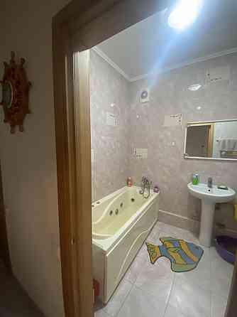 Продается трехкомнатная квартира в Центральном районе Мариуполь