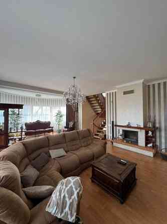 Продаётся 5-комнатный дом, 320 м² - Прага, Киевский район Донецк