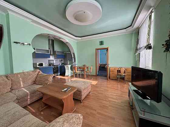 Продаётся просторная двухкомнатная квартира на ул. Челюскинцев Донецк