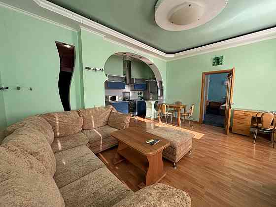 Продаётся просторная двухкомнатная квартира на ул. Челюскинцев Донецк