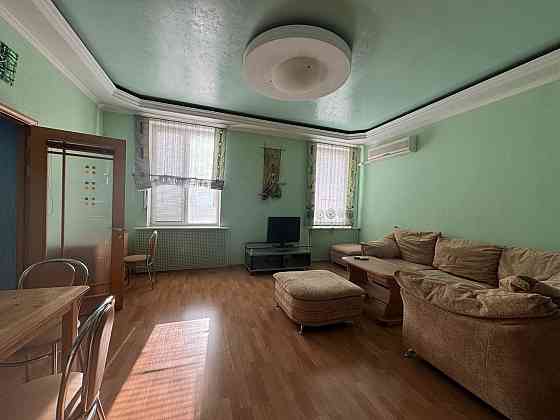 Продаётся просторная двухкомнатная квартира на ул. Челюскинцев Донецк