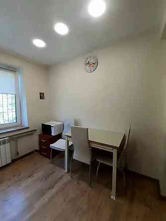 Сдаётся 2-комнатная квартира Ориентир: Майский рынок, район: Буденовский, г. Донецк Донецк