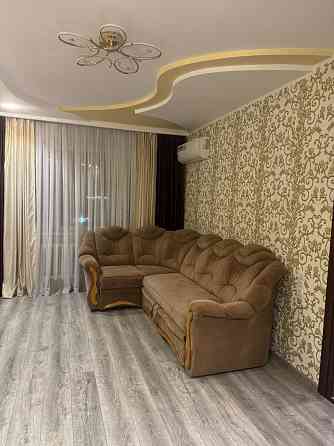 Сдаётся однокомнатная квартира в Ворошиловском районе. 37 кв. м. с хорошим ремонтом. Донецк