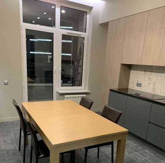 Сдаю двушку на грин плазе Донецк