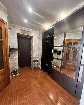 Сдам двухкомнатную квартиру в Калининском районе Донецка. Ориентир: Чайный клуб "Золотой Жук" Донецк