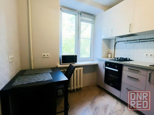 Сдаётся однокомнатная квартира в Буденовском районе на Заперевальной. Донецк - изображение 5