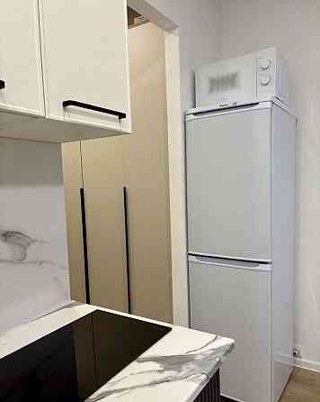 Сдаю студию в Ворошиловском районе напротив крытого рынка. Донецк