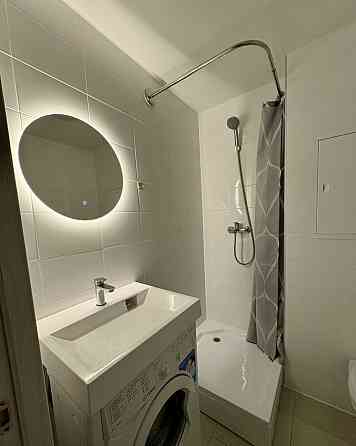 Сдаю студию в Ворошиловском районе напротив крытого рынка. Донецк