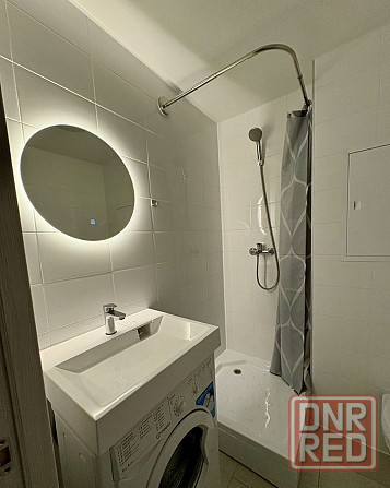 Сдаю студию в Ворошиловском районе напротив крытого рынка. Донецк - изображение 3