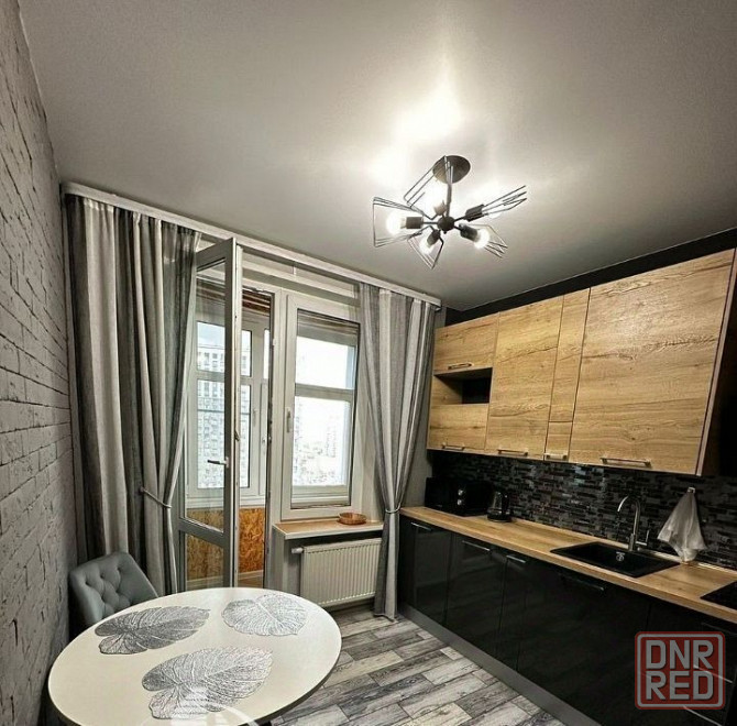 Сдаю однокомнатную квартиру в Калининском районе напротив остановки "Ул. Марии Ульяновой" Донецк - изображение 3