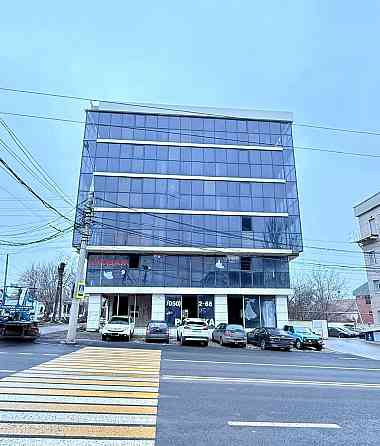 Фасадное отдельно стоящее здание. 2600 кв.м. Донецк