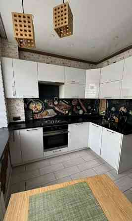 Сдаётся в аренду просторная двухкомнатная квартира в Калининский Донецк