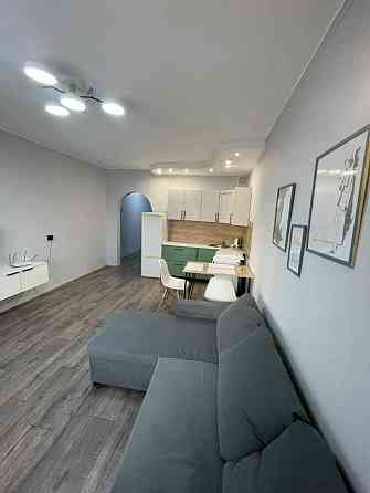 Сдается: Однокомнатная квартира студийного плана Площадь квартиры: 42.5м² Донецк