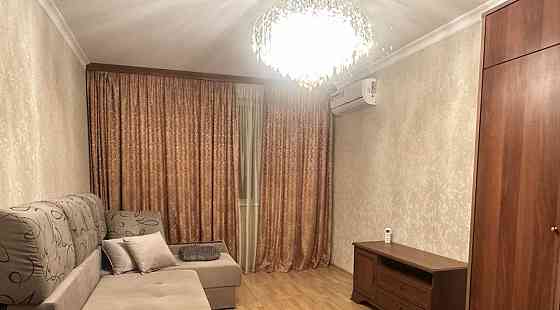 Сдаю двухкомнатную квартиру в Буденовском районе напротив ледовой аренды "Алмаз" Донецк