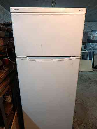 Продам холодильник Донецк