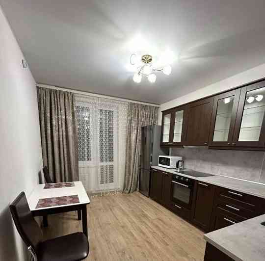 Сдается просторная , уютная , полностью мебелированная двухкомнатная Донецк