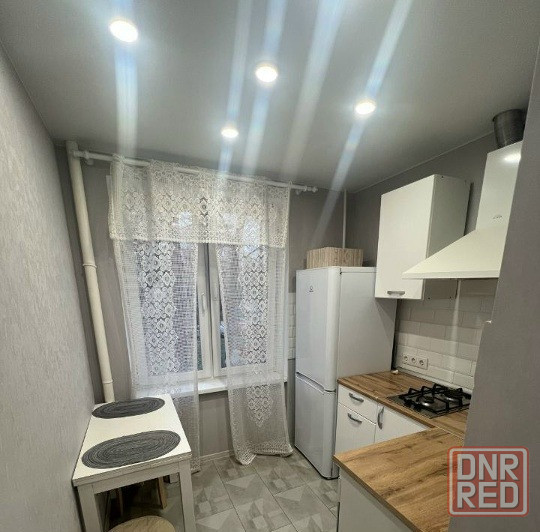 Сдам квартиру с качественным светлым ремонтом в Кировском районе Донецк - изображение 1