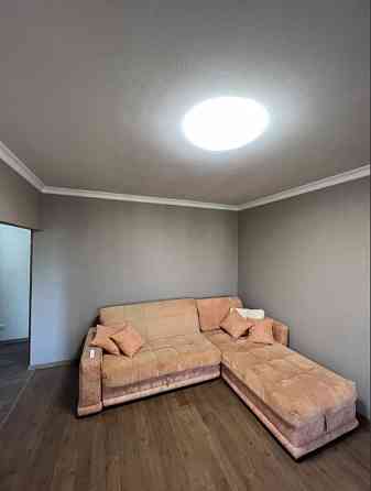 По адресу: проспект Ватутина, сдается двухкомнатная квартира на длительный срок. Донецк