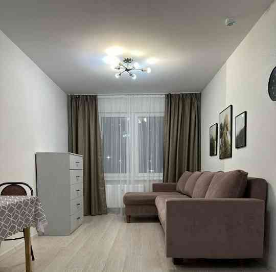 Сдаю однокомнатную квартиру 54.0 м² этаж 5/9. город Донецк, Донецк