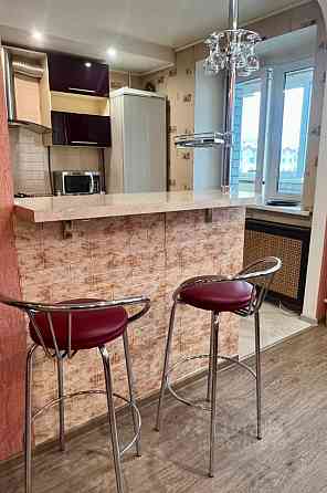 Сдам 3-комнатную квартиру Донецк