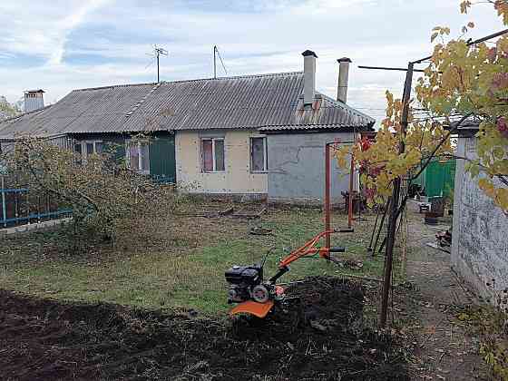 Продается 2 - х комнатный дом в Калининском р.-не Донецк