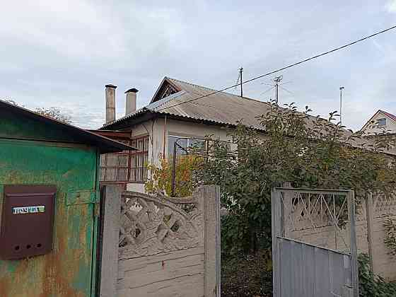 Продается 2 - х комнатный дом в Калининском р.-не Донецк