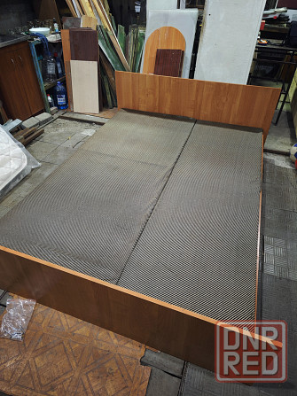 Продам кровать б/у с матрасом Макеевка - изображение 4