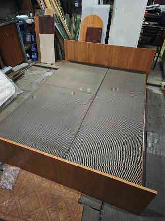 Кровать б/у с матрасом Макеевка