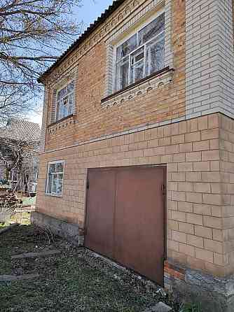 Продается 2 этажный газифицированный дом на трубной стороне Харцызск