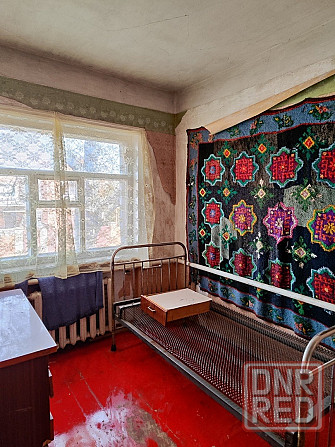 Продается 2 этажный газифицированный дом на трубной стороне Харцызск - изображение 1