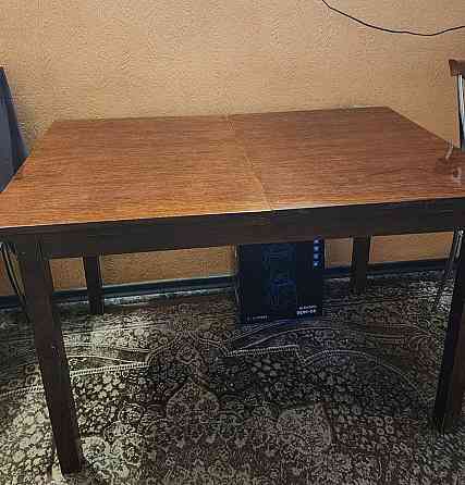 Продам полированный стол Донецк