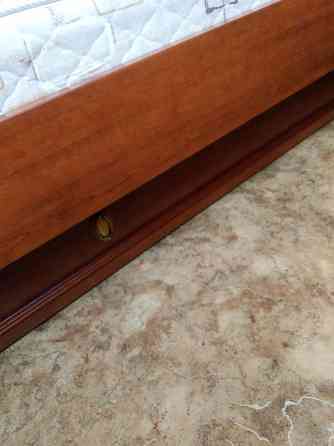 Продается кровать двухспальная Донецк