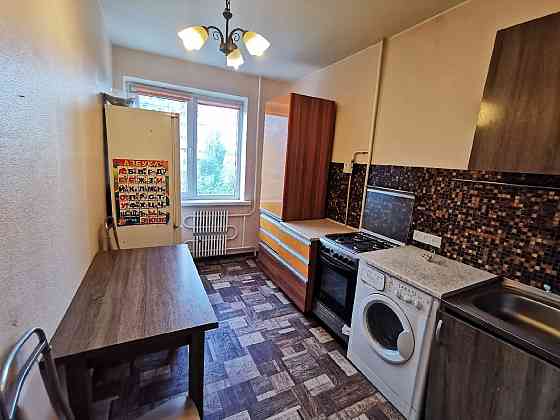 Сдается трехкомнатная квартира, с балкoном на длительный срок в центре Донецка Донецк