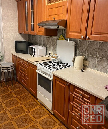 Сдаю трехкомнатную квартиру по ул. щетинина, пролетарский район Донецк - изображение 1