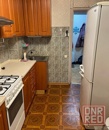 Сдаю трехкомнатную квартиру по ул. щетинина, пролетарский район Донецк - изображение 2